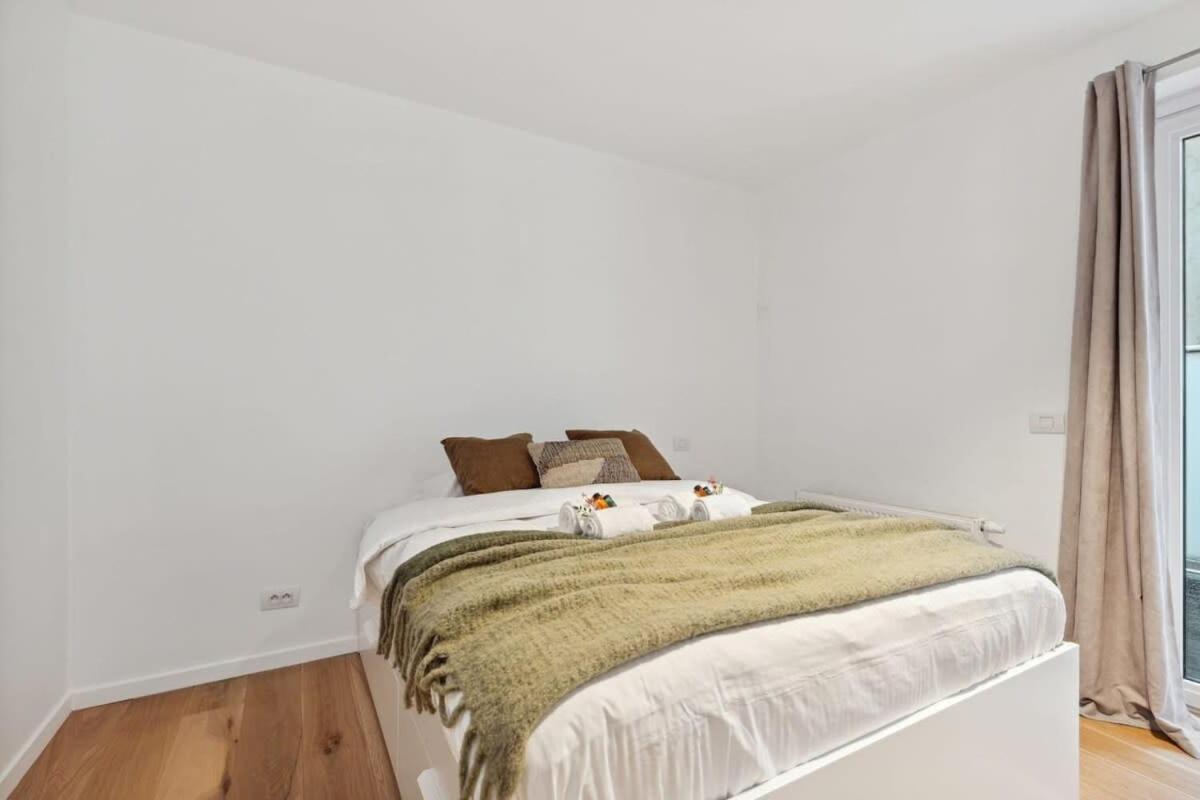 Bright Waterfront Apartment Antwerpen Bagian luar foto