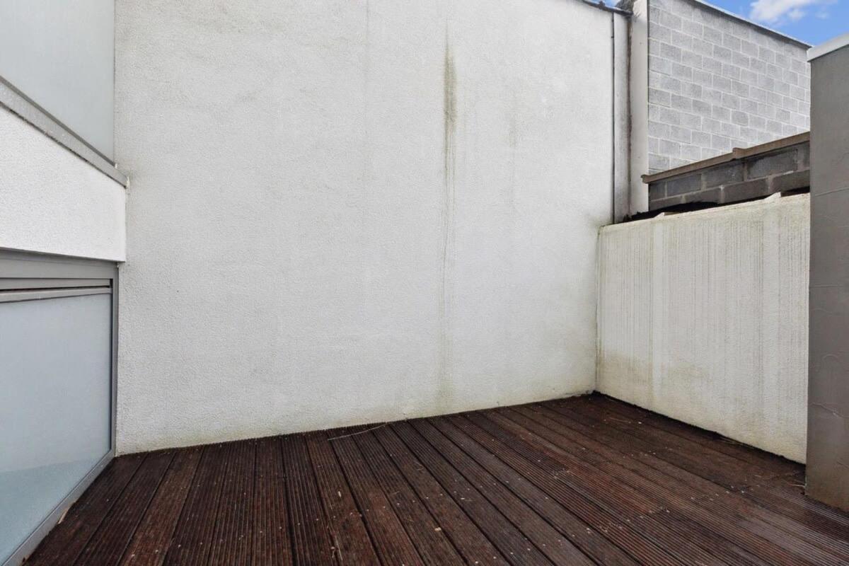 Bright Waterfront Apartment Antwerpen Bagian luar foto