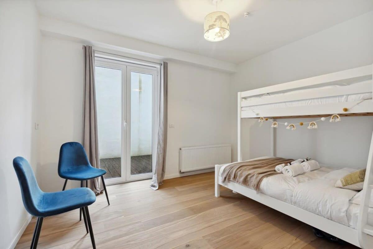 Bright Waterfront Apartment Antwerpen Bagian luar foto