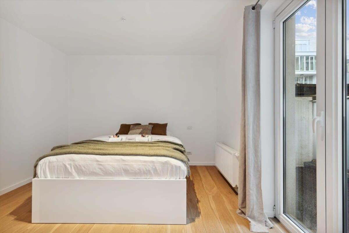 Bright Waterfront Apartment Antwerpen Bagian luar foto